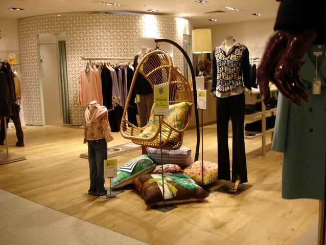 Paris trip - clothes cabinets4