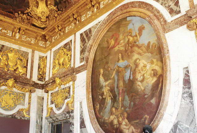 Really making a trip to Paris, the interior and windows