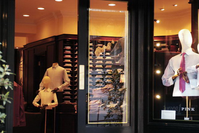 Really making a trip to Paris, the interior and windows