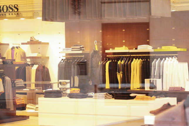 Really making a trip to Paris, the interior and windows