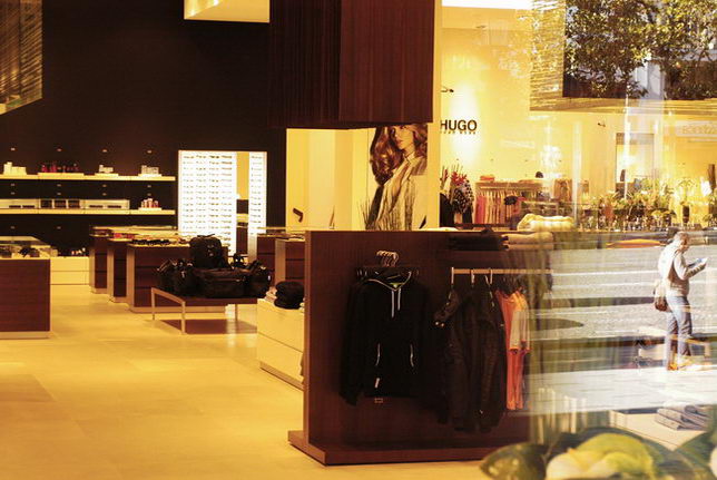 Really making a trip to Paris, the interior and windows