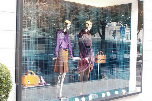 Really making a trip to Paris, the interior and windows
