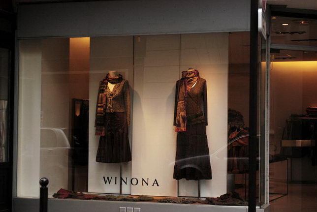 Really making a trip to Paris, the interior and windows
