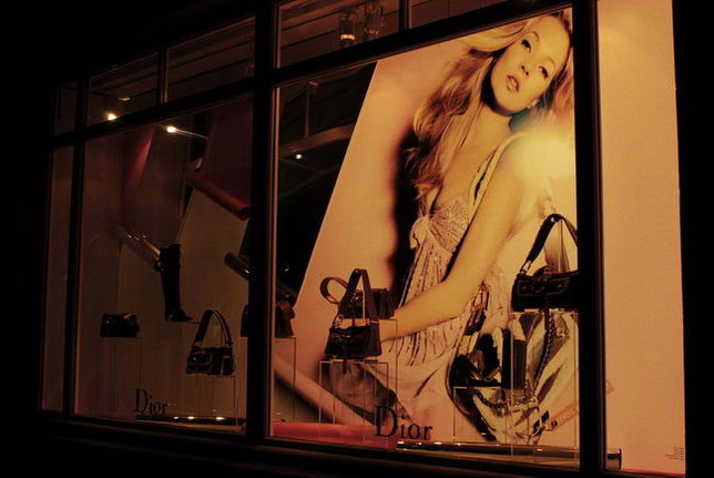 Really making a trip to Paris shop window displays and settings