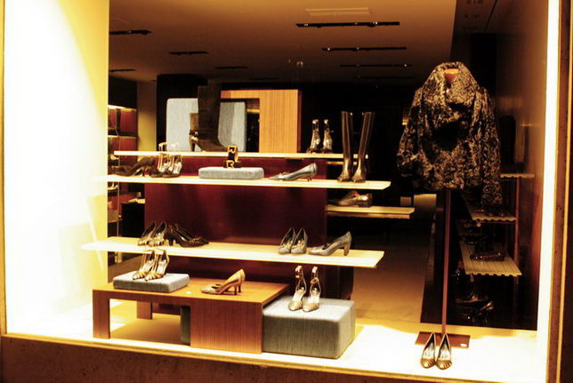 Large stores of Paris and the window display
