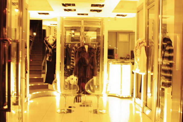 Large stores of Paris and the window display