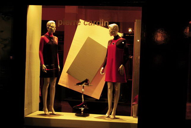 Large stores of Paris and the window display