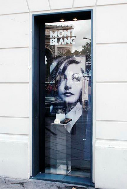 Paris Fashion clothing store Street shooting