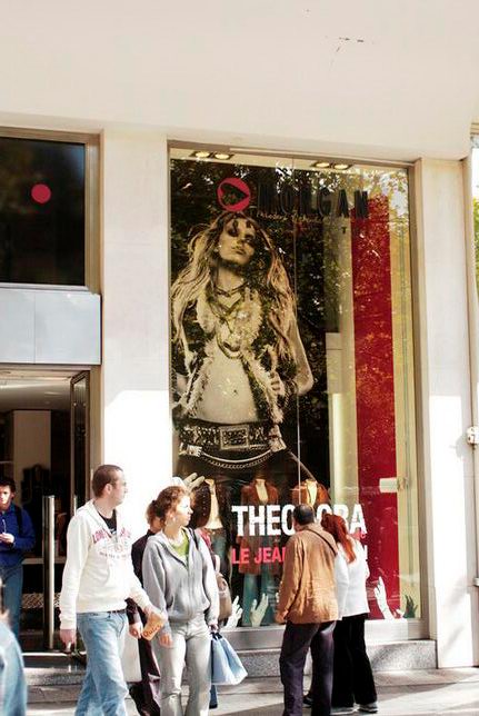 Paris Fashion clothing store Street shooting