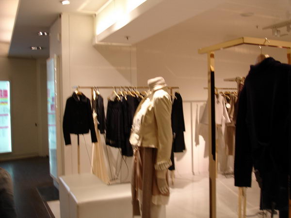 Design shoot real appreciation of the shop windows of Paris