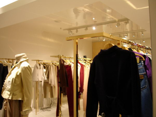 Design shoot real appreciation of the shop windows of Paris