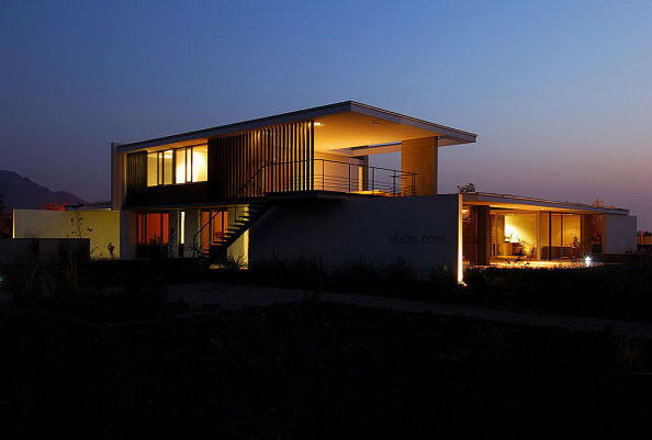 Super multi-room home design