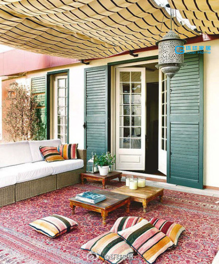 Colorful vitality theme bedroom