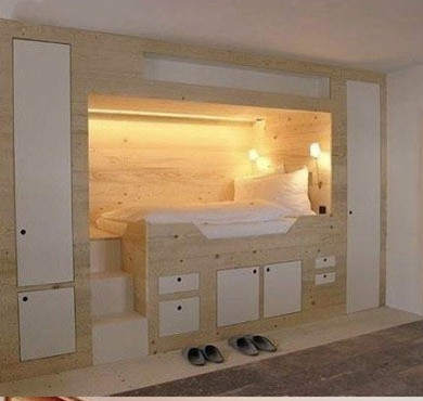 Warm and stylish embedded bed design