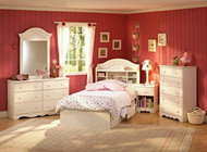 Comfortable and practical bedroom design-1