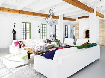 Fresh and light color living room design