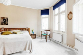 Comfortable white skin bedroom design