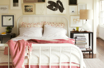 Warm personality bedroom design
