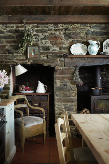 Retro and elegant home furnishing