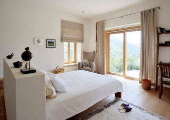 Bedroom white small world 