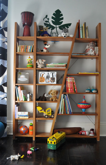 The creative fashionable modern bookshelf