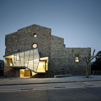 Bizarre house