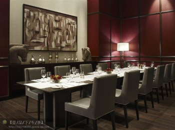 The restaurant gives a visual impact