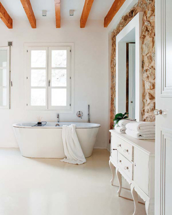 Minimalist bathroom