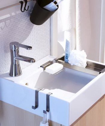 Clean, light and spacious bathroom model