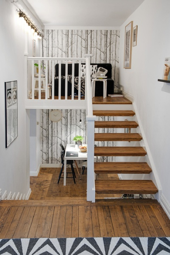 White Fashion House