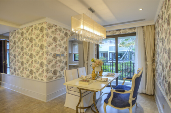 Shirong clear water shore model room European-style garden